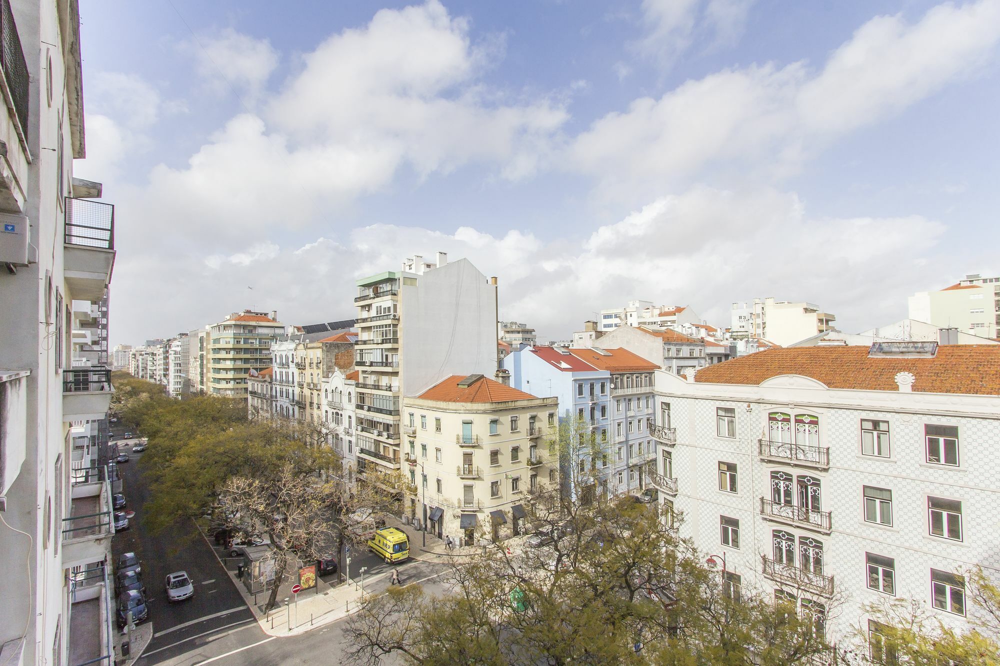 Saldanha Concept By Homing Apartment Lisbon Bagian luar foto